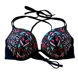 Push-up Shade and Shore 36DD black bikini top